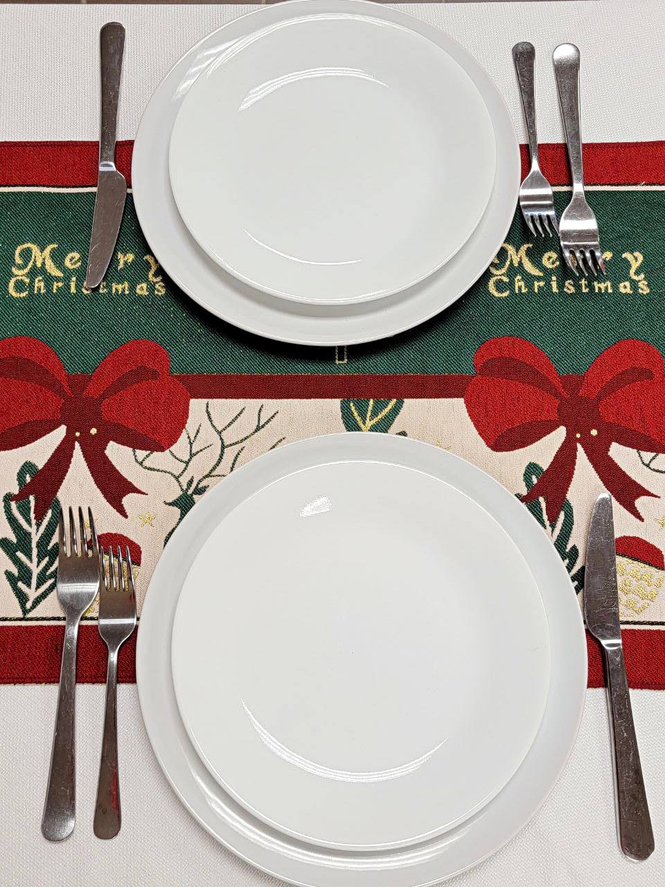 Festive Holiday Tree Christmas Table Runner F07M5-10C-1