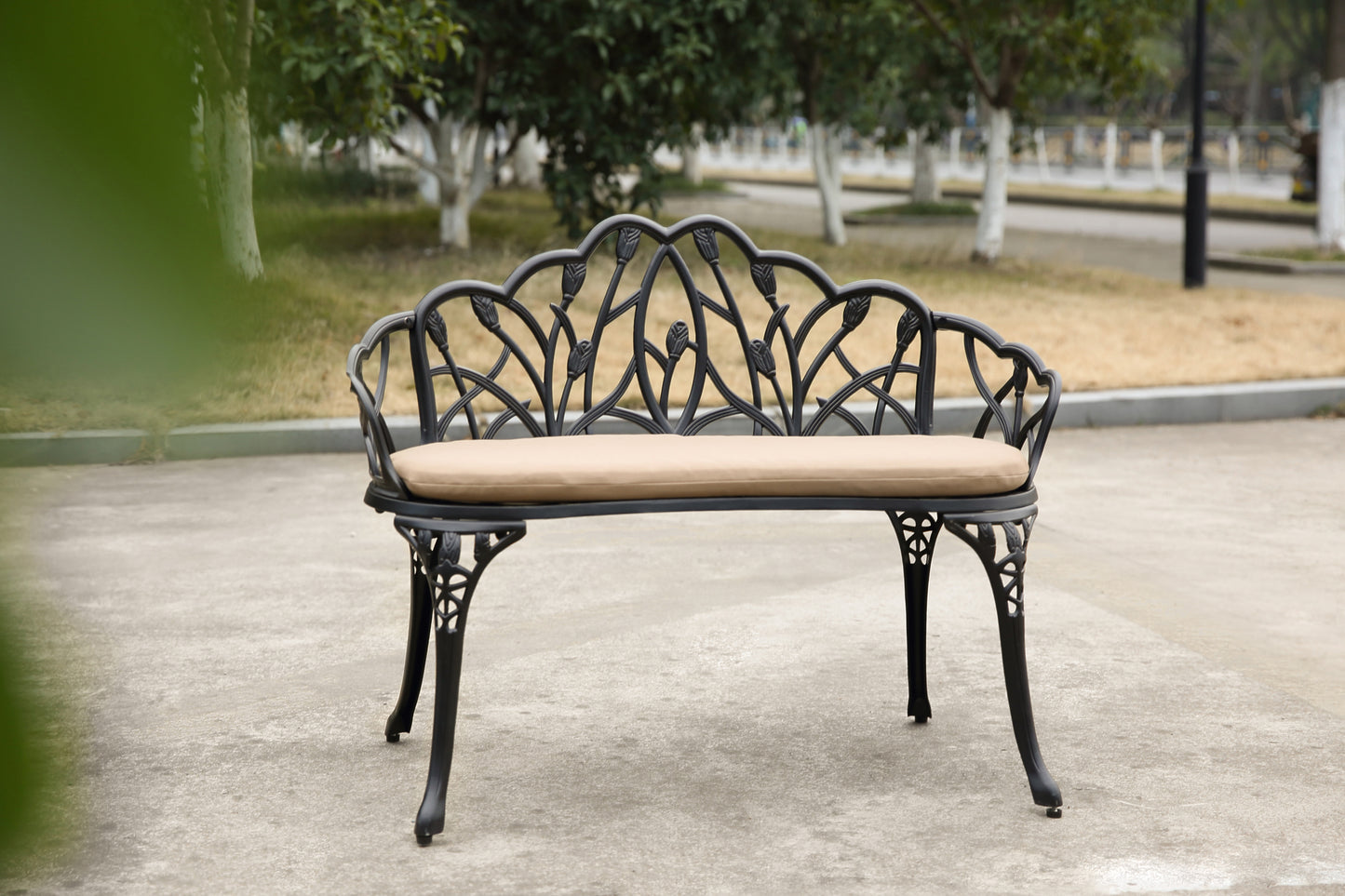 Tulip Patio Garden Bench Metal Park Bench Cast Aluminum Outdoor Furniture With Floral Rose For Patio Park,Lawn,YardBlack Withe Cushion